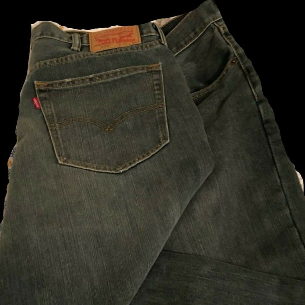 Men's Levi's 559 Jean's .Waist-42 ,length 30